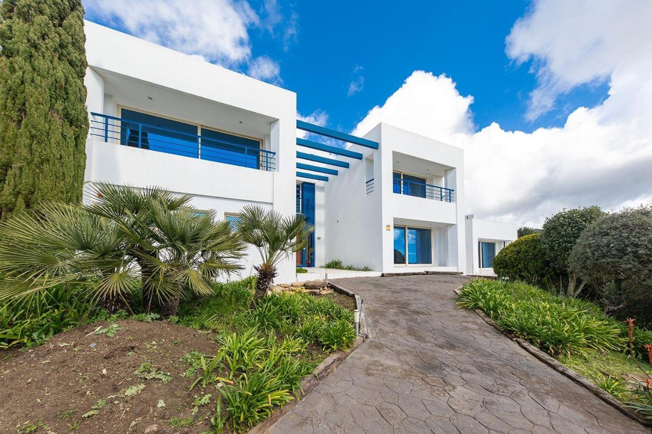 Villa ตาริฟา ภายนอก รูปภาพ